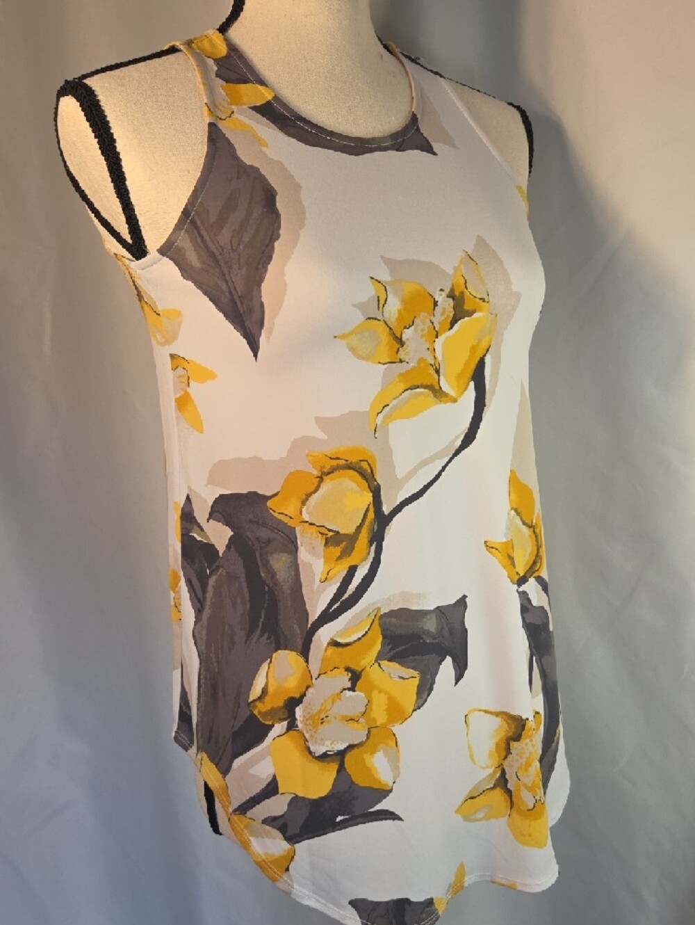 Alfani White Yellow Floral Sleeveless Blouse - Picture 2 of 5